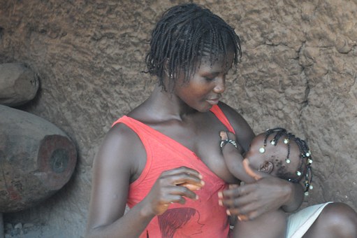 woman breatfeeding